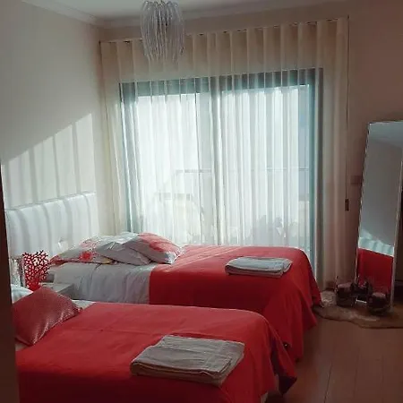 Pé Na Areia Local * Portimão